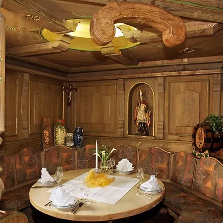 Weinhotel Goger Hotel Sand