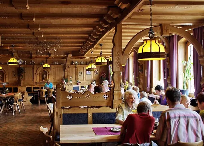Weinhotel Goger 3* Sand
